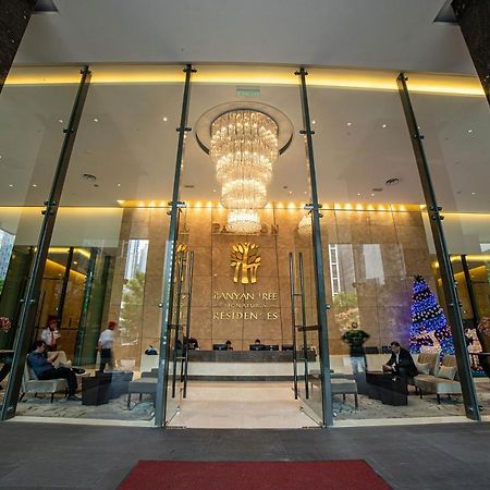 Ph Suites At Pavilion Bukit Bintang Kuala Lumpur Kültér fotó The lobby of the hotel